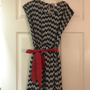 Cute dress with tie belt